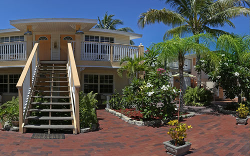 Manatee Bay Inn