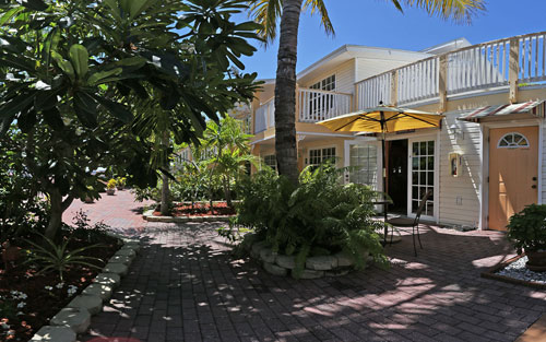 Manatee Bay Inn